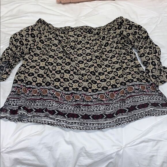 Express Foulard Print Off Shoulder Shirt - Picture 1 of 5